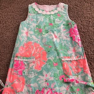 Size 5 EUC Lilly Shift Dress